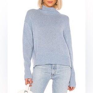💗 gorgeous 💯 cashmere soft blue mockneck 💗